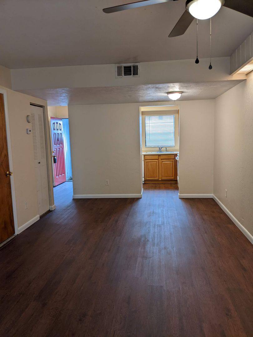Apartment for rent at 4123 SW 15th Place #3, Gainesville, FL 32607