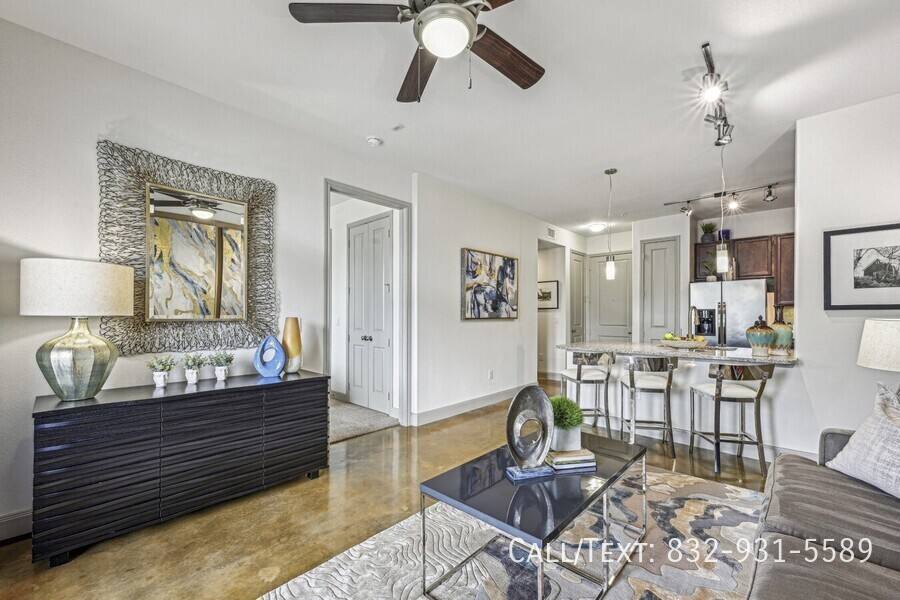 Apartment for rent at 3200 University Blvd #AAWU, Houston, TX 77005
