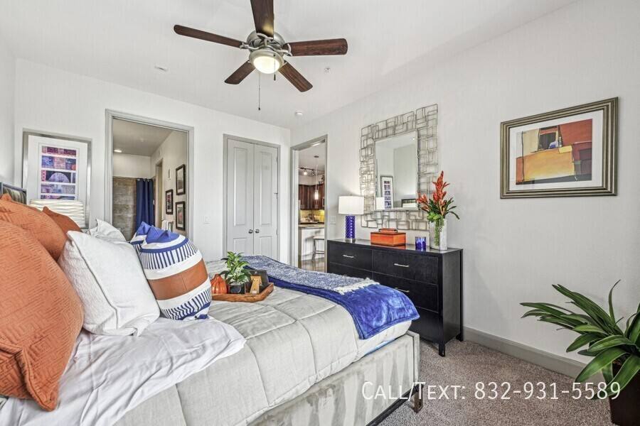 Apartment for rent at 3200 University Blvd #AAWU, Houston, TX 77005