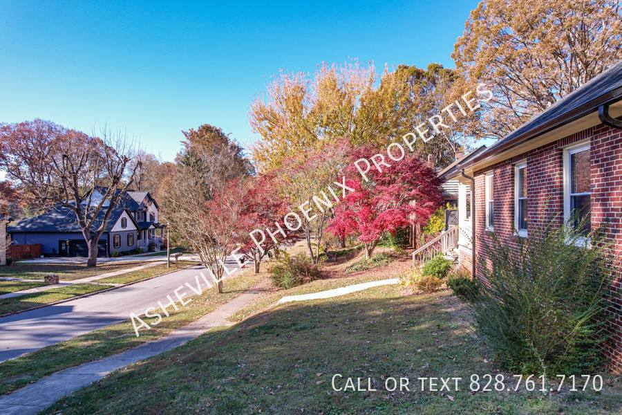 House for rent at 8 Enka Oak St, Candler, NC 28715