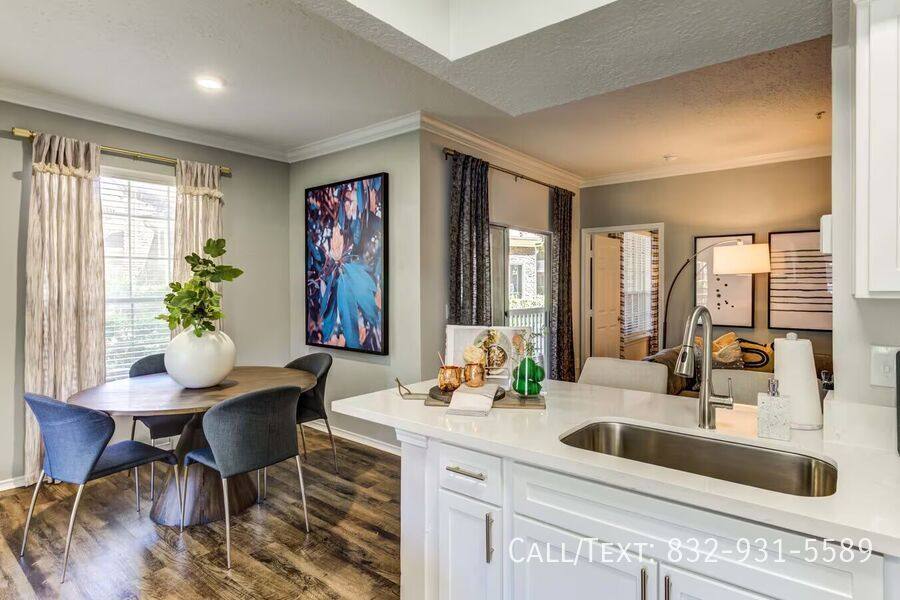 Apartment for rent at 1108 Enclave Parkway #AEE2, Houston, TX 77077