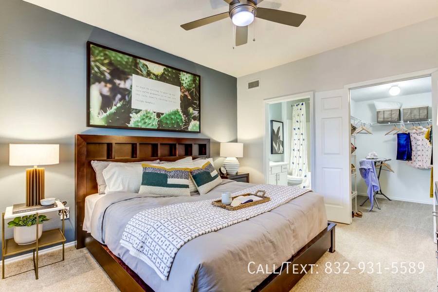 Apartment for rent at 1108 Enclave Parkway #AEE2, Houston, TX 77077