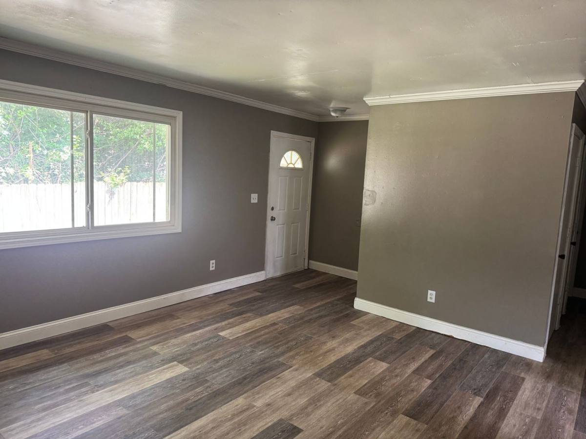 House for rent at 1406 Calhoun, Springfield, MO 65802