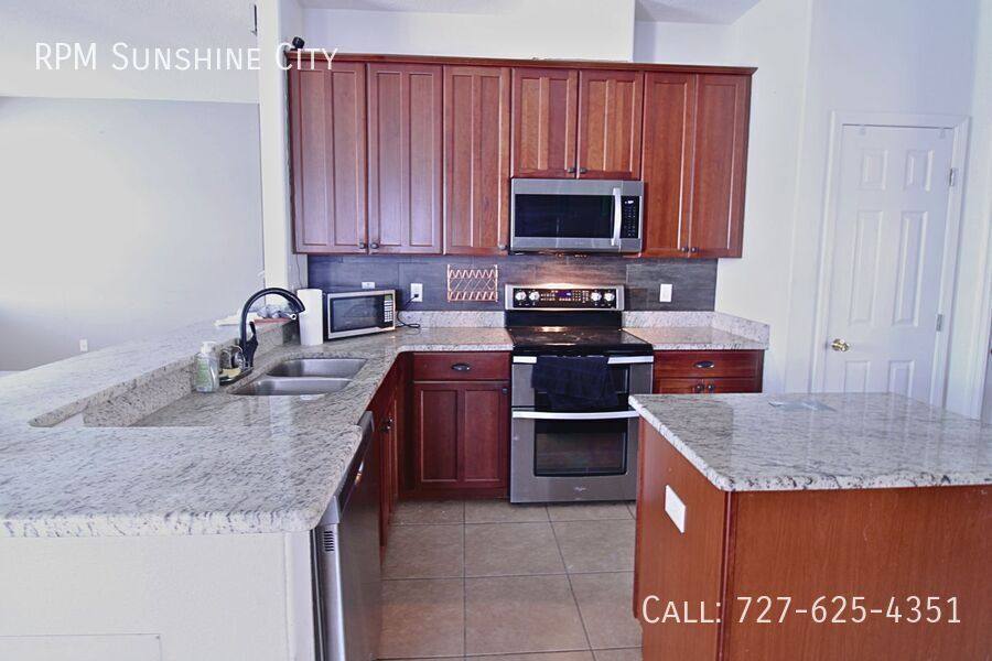 House for rent at 11129 Creek Haven Dr, Riverview, FL 33569