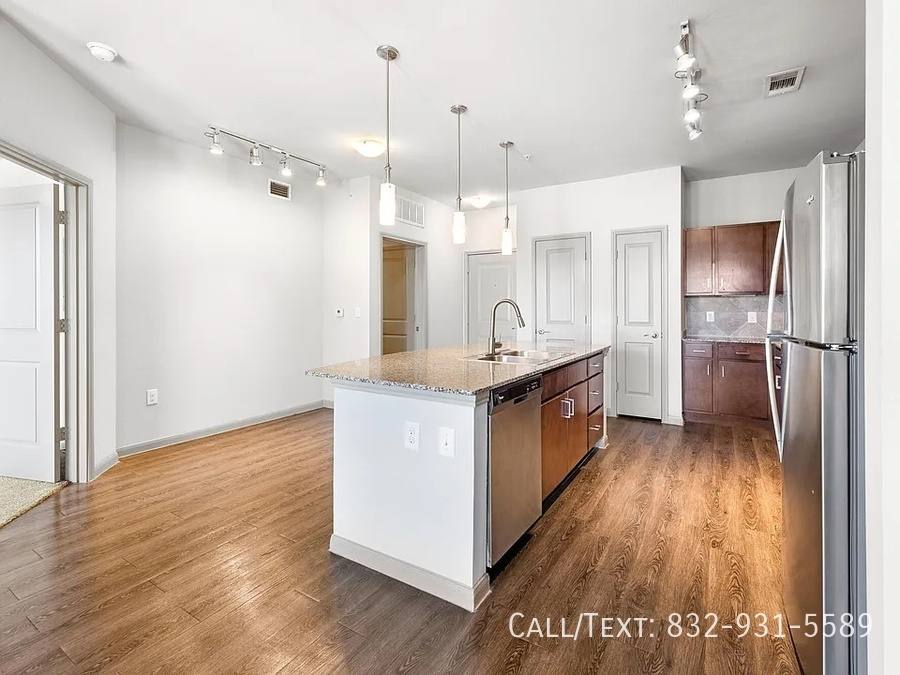 Apartment for rent at 7765 W Grand Parkway S #OAWE, Richmond, TX 77406