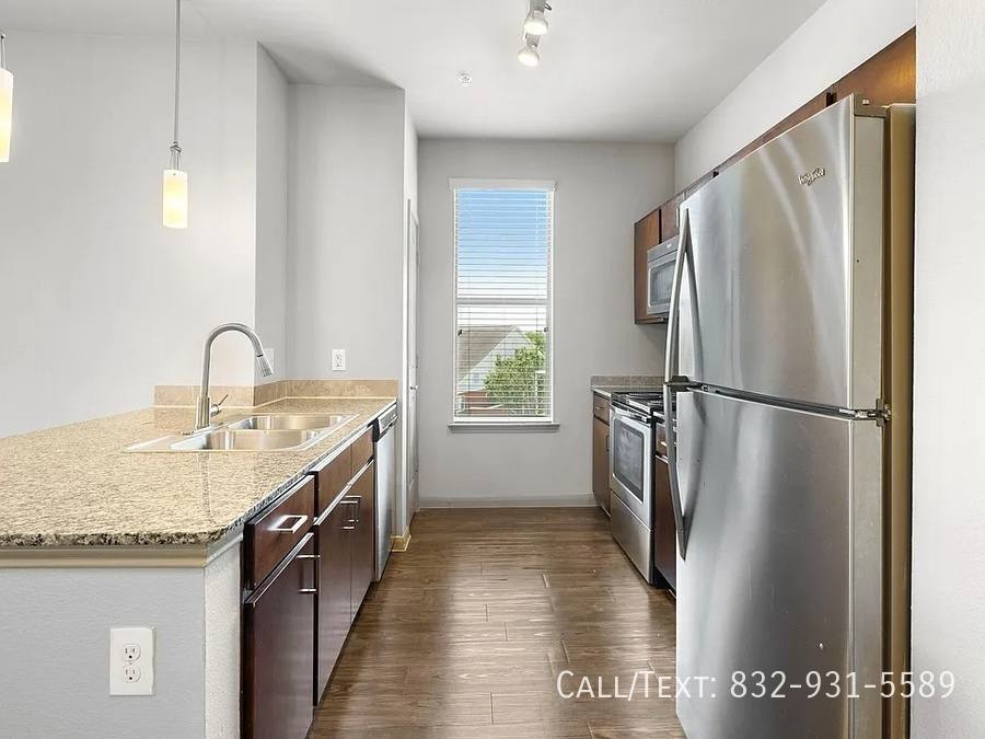 Apartment for rent at 7765 W Grand Parkway S #OAWE, Richmond, TX 77406