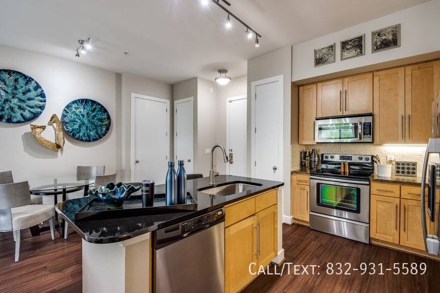 Apartment for rent at 701 Attingham Dr #DACC, Houston, TX 77024