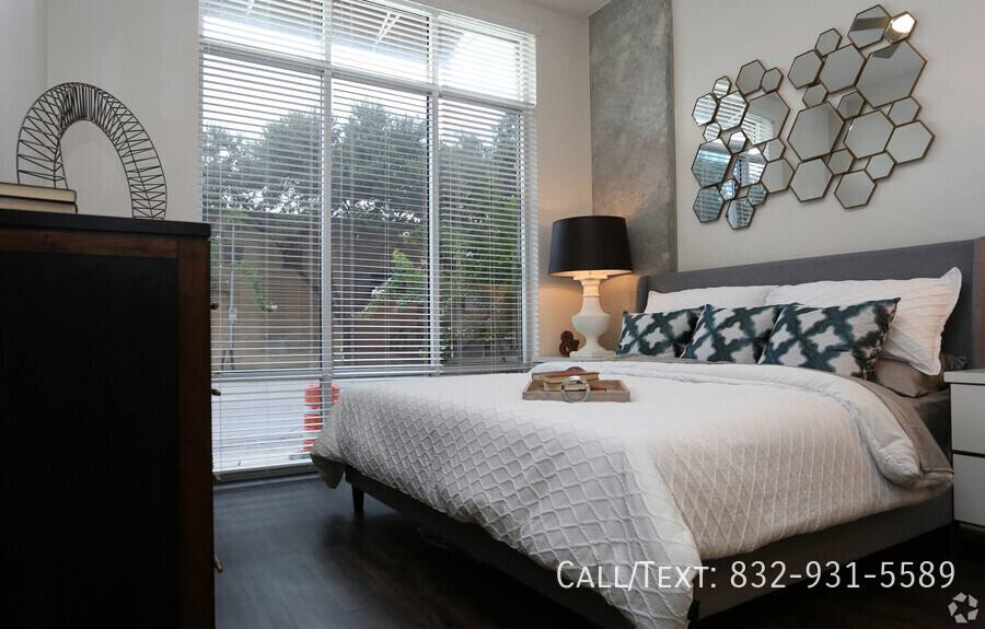 Apartment for rent at 2297 Austin St #711C, Houston, TX 77002