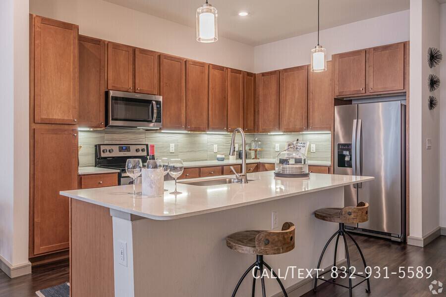 Apartment for rent at 2297 Austin St #711C, Houston, TX 77002