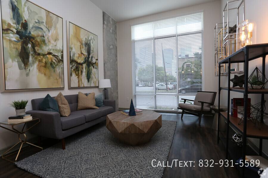 Apartment for rent at 2297 Austin St #711C, Houston, TX 77002