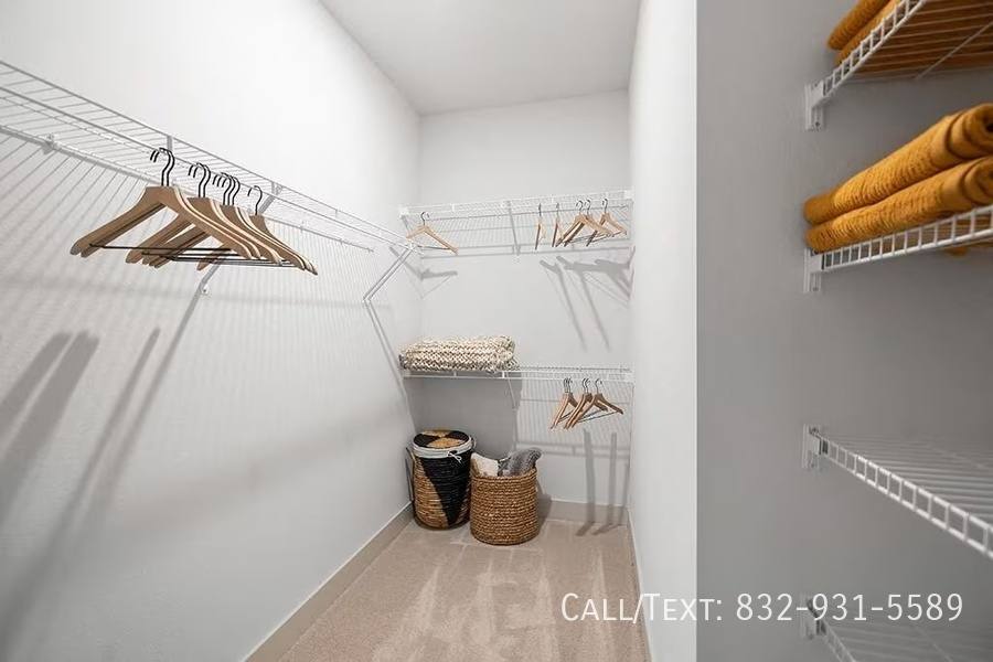 Apartment for rent at 801 Lawrence St, Houston, TX 77007