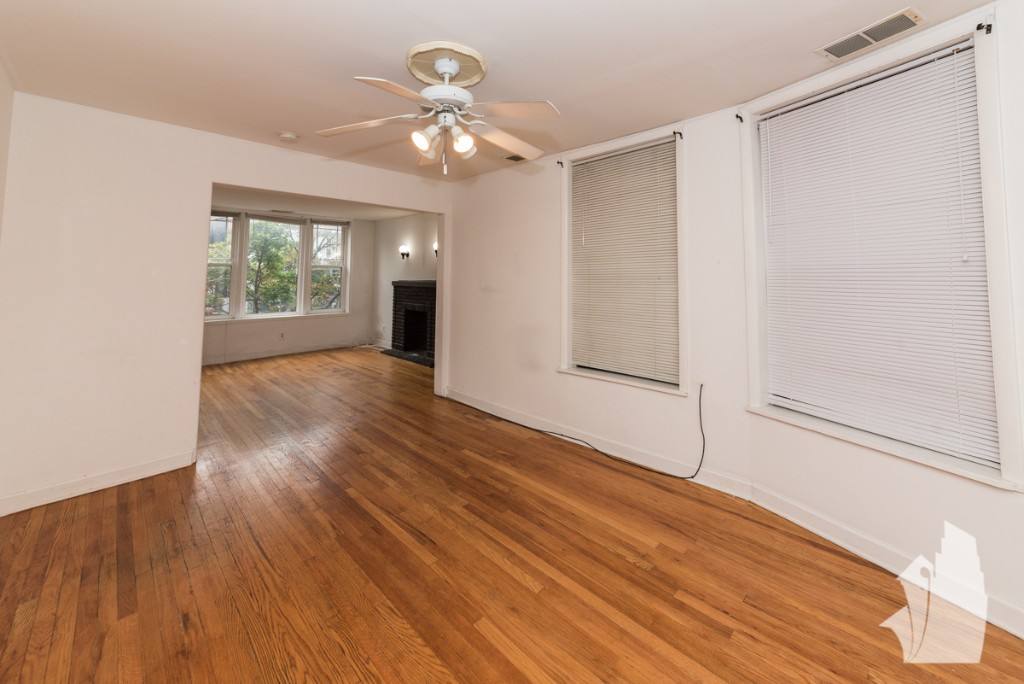 Apartment for rent at 1507 W Barry Ave #2, Chicago, IL 60660