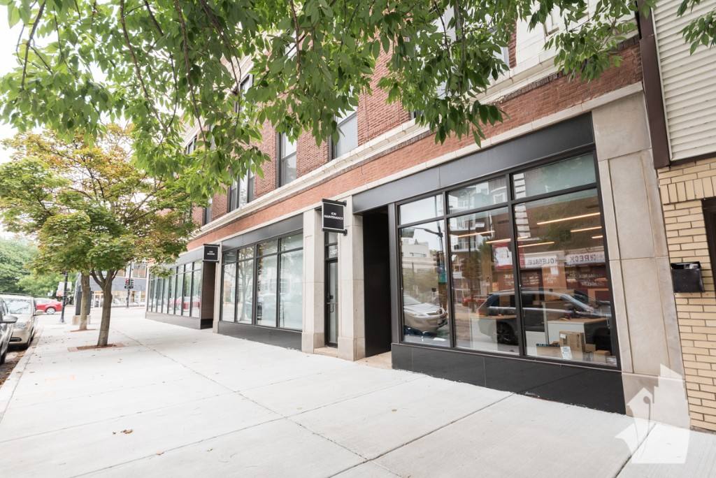 Apartment for rent at 1507 W Barry Ave #2, Chicago, IL 60660