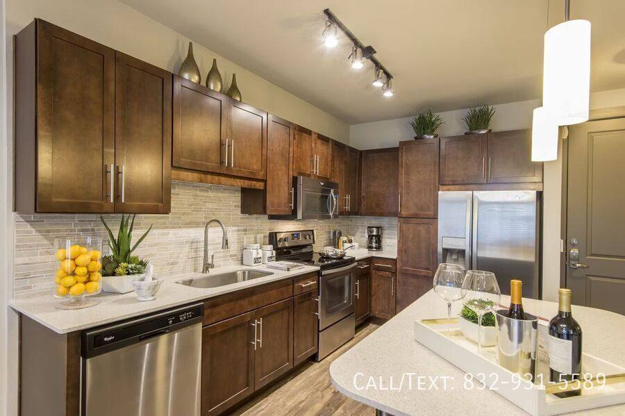 Apartment for rent at 699 Webster St #PATM3, Houston, TX 77002