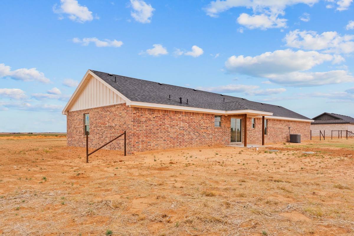 House for rent at 14806 N Cr, Shallowater, TX 79363