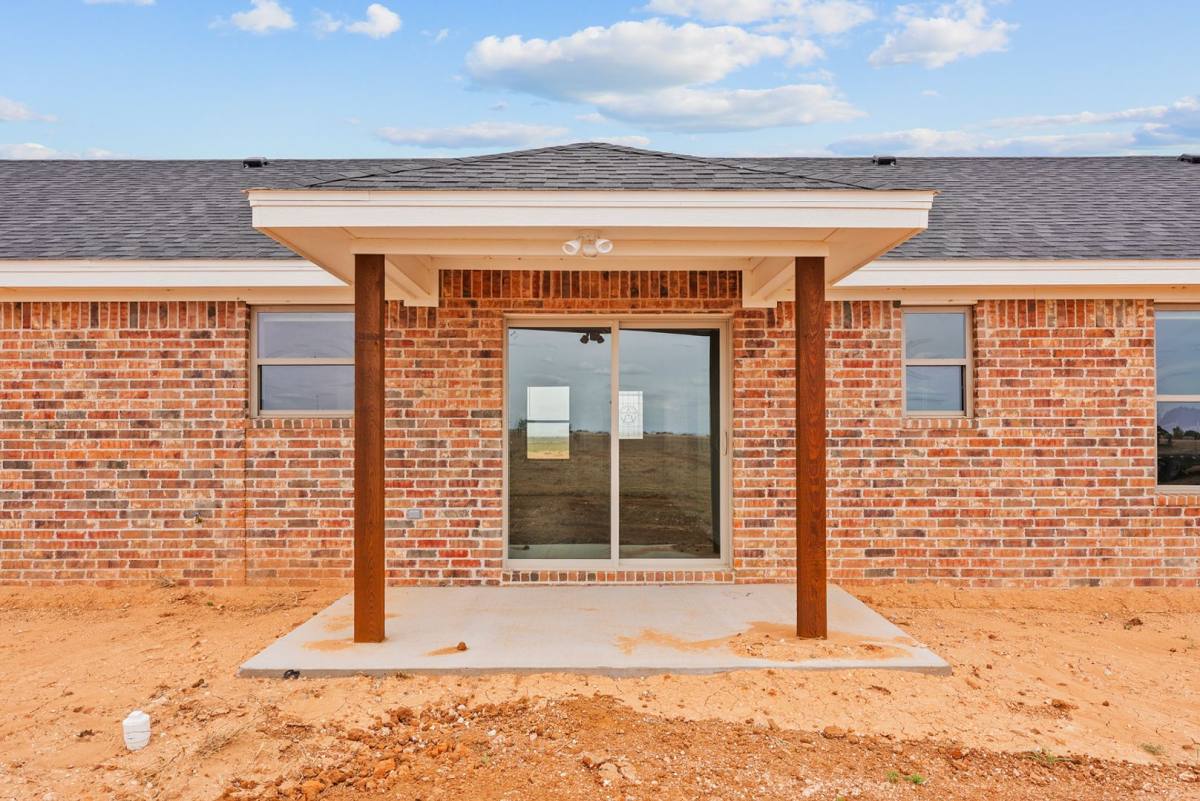 House for rent at 14806 N Cr, Shallowater, TX 79363