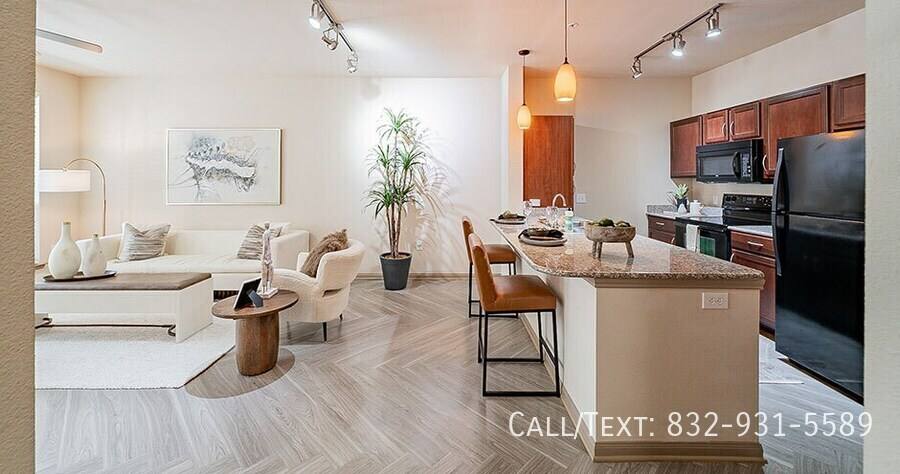 Apartment for rent at 12076 Broadway St #RAPTC1, Pearland, TX 77584