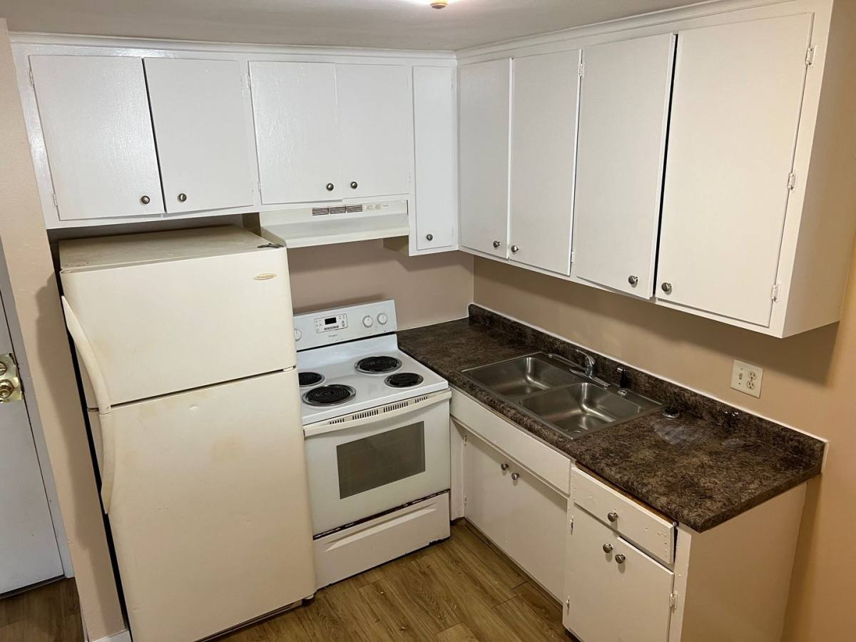 Apartment for rent at 1015 York Ave, Saint Paul, MN 55106