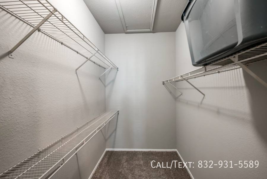 Apartment for rent at 113 W Main St, League City, TX 77573