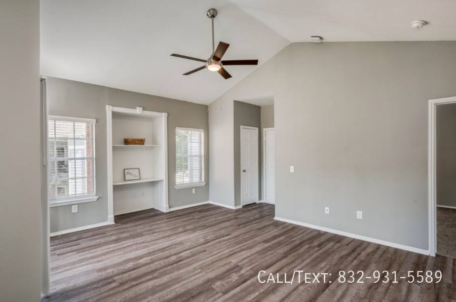 Apartment for rent at 113 W Main St, League City, TX 77573