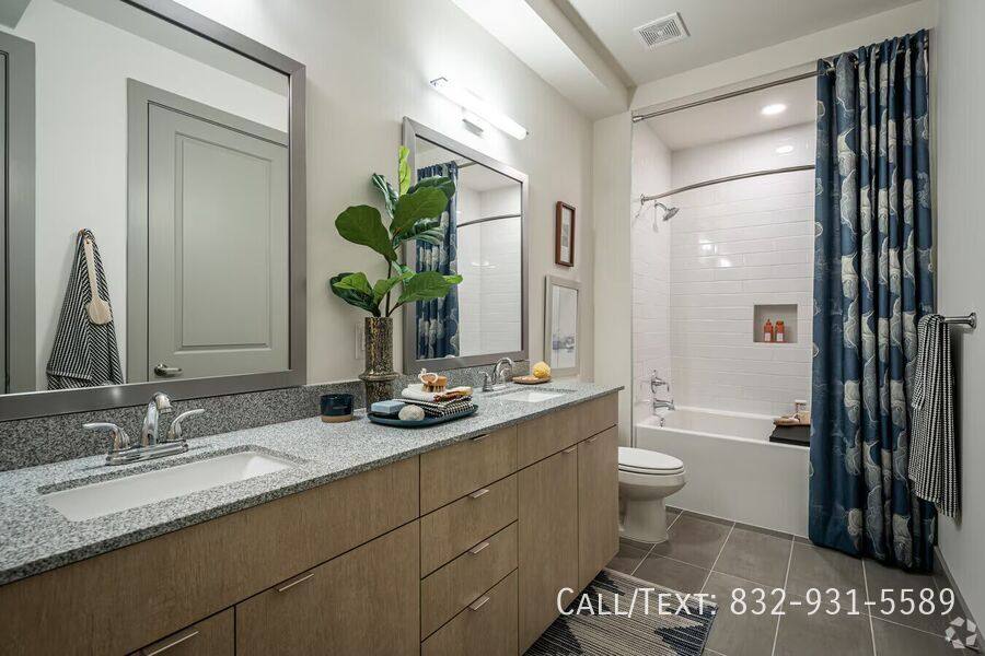 Apartment for rent at 5201 San Felipe St #RARH2, Houston, TX 77056