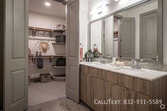 Apartment for rent at 5201 San Felipe St #RARH2, Houston, TX 77056