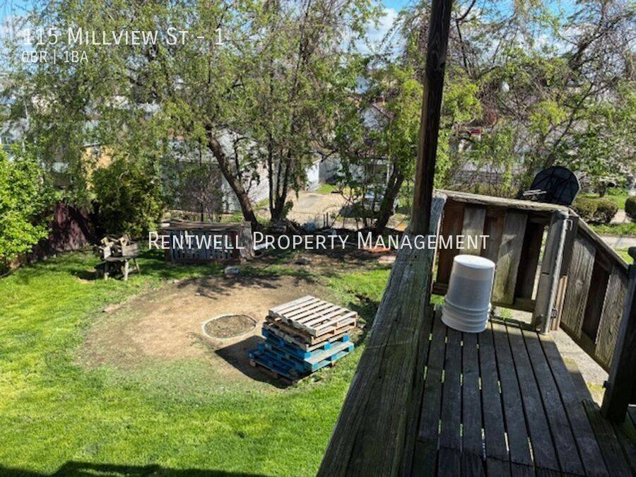 Apartment for rent at 115 Millview St #1, Uniontown, PA 15401
