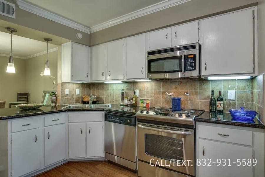 Apartment for rent at 700 Kuhlman Rd #MLCE, Houston, TX 77024