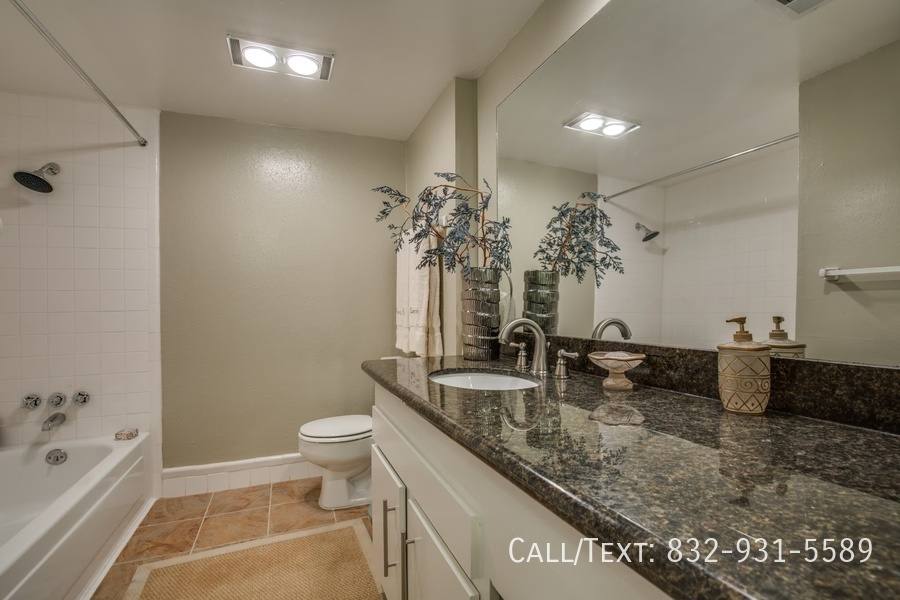 Apartment for rent at 700 Kuhlman Rd #MLCE, Houston, TX 77024