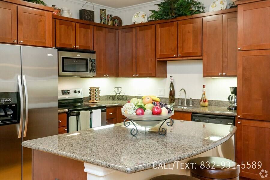 Apartment for rent at 3799 Westcenter Dr #PW82, Houston, TX 77042