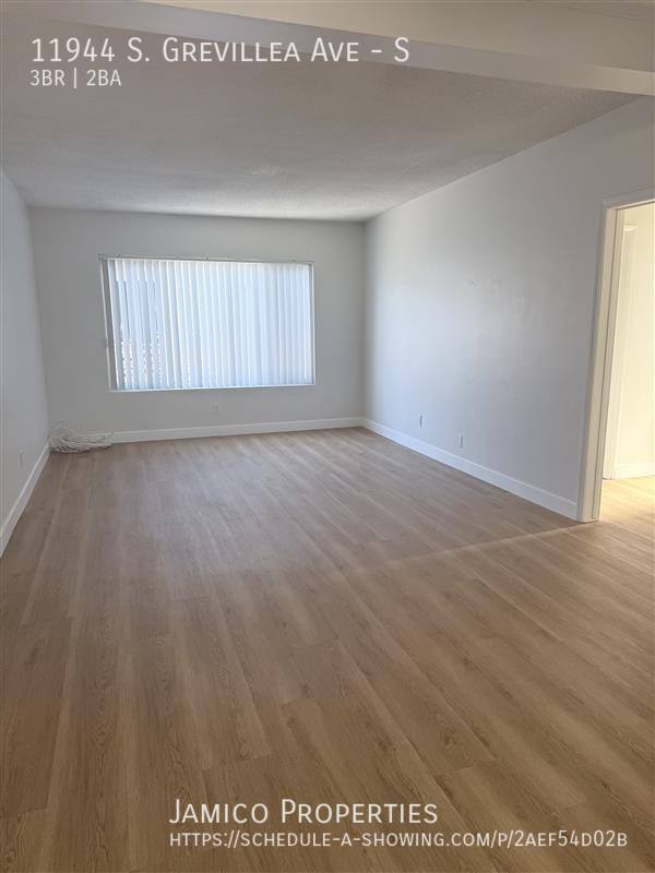 Apartment for rent at 11944 S Grevillea Ave, Hawthorne, CA 90250