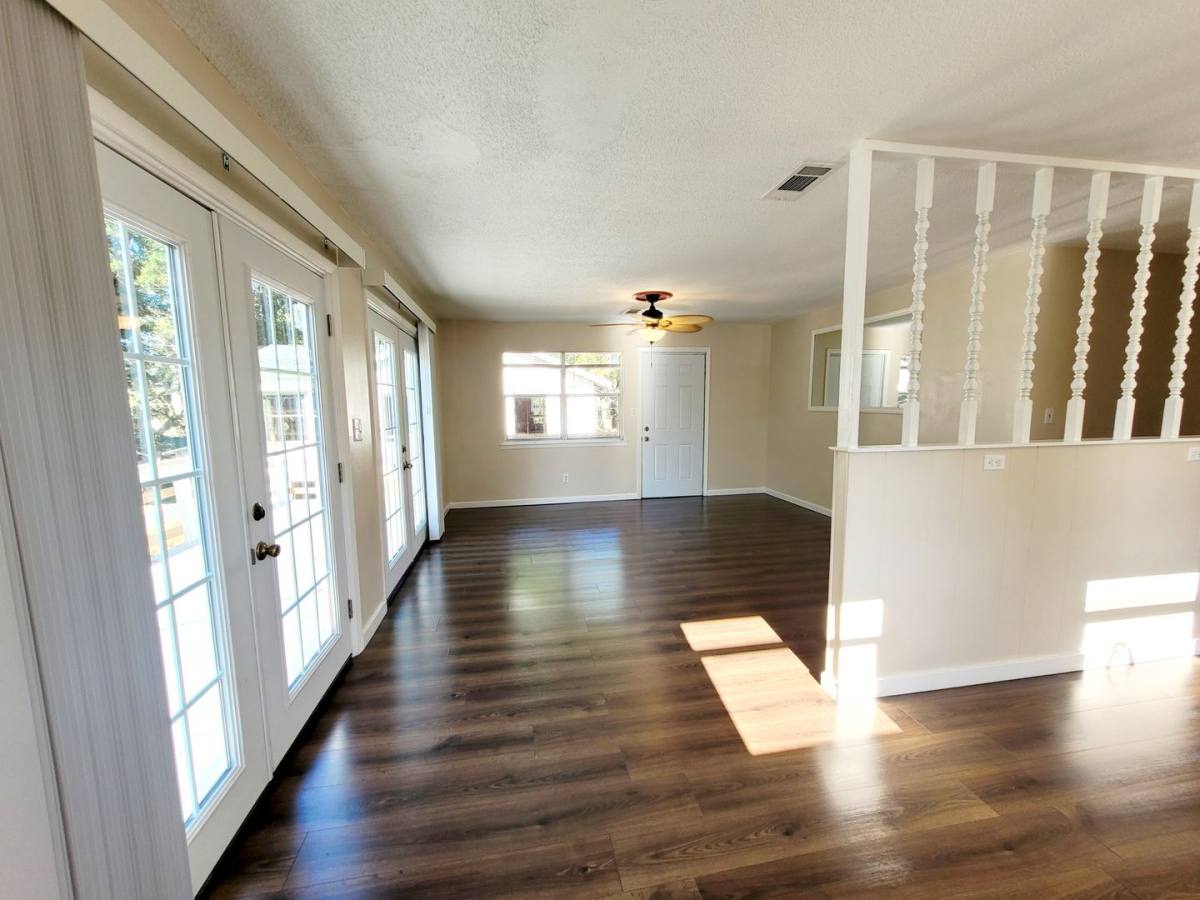 Apartment for rent at 3903 W Gadsden St #B, Pensacola, FL 32505
