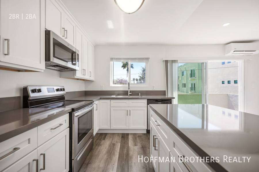 Apartment for rent at 1865 Camden Ave #301, Los Angeles, CA 90025