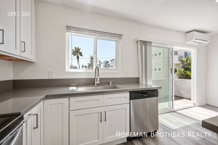 Apartment for rent at 1865 Camden Ave #301, Los Angeles, CA 90025