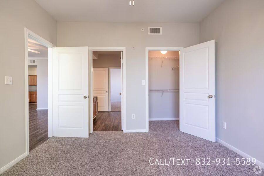 Apartment for rent at 3196 John Lizer Rd #SAPD3, Pearland, TX 77581