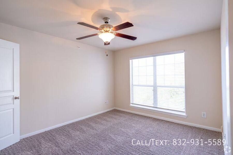 Apartment for rent at 3196 John Lizer Rd #SAPD3, Pearland, TX 77581