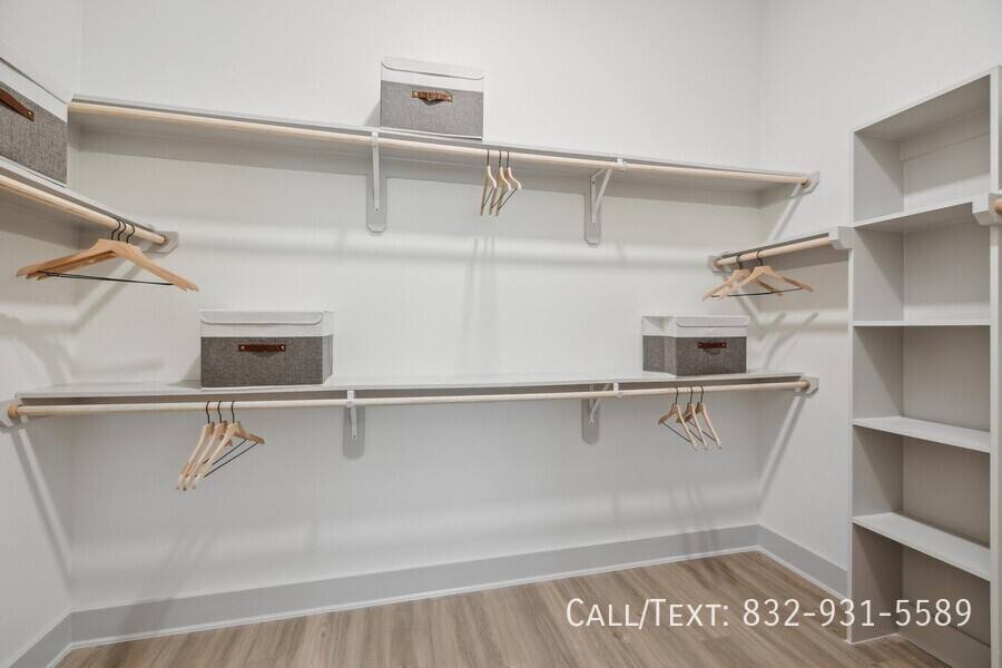 Apartment for rent at 4601 N Main St #ASH, Houston, TX 77009