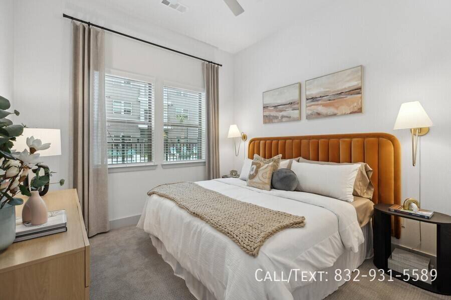 Apartment for rent at 4601 N Main St #ASH, Houston, TX 77009