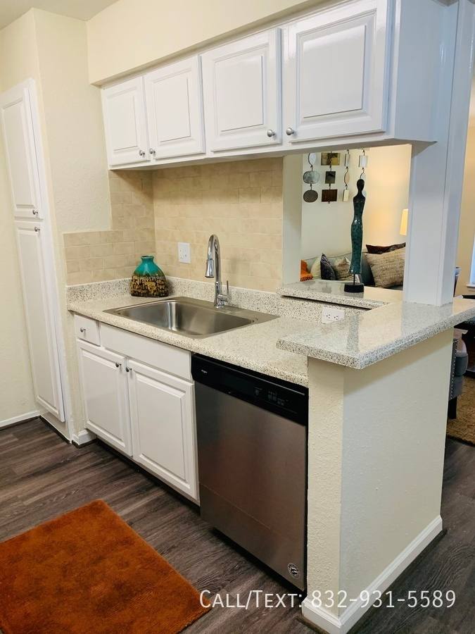Apartment for rent at 3000 Unity Dr #GRP1, Houston, TX 77057
