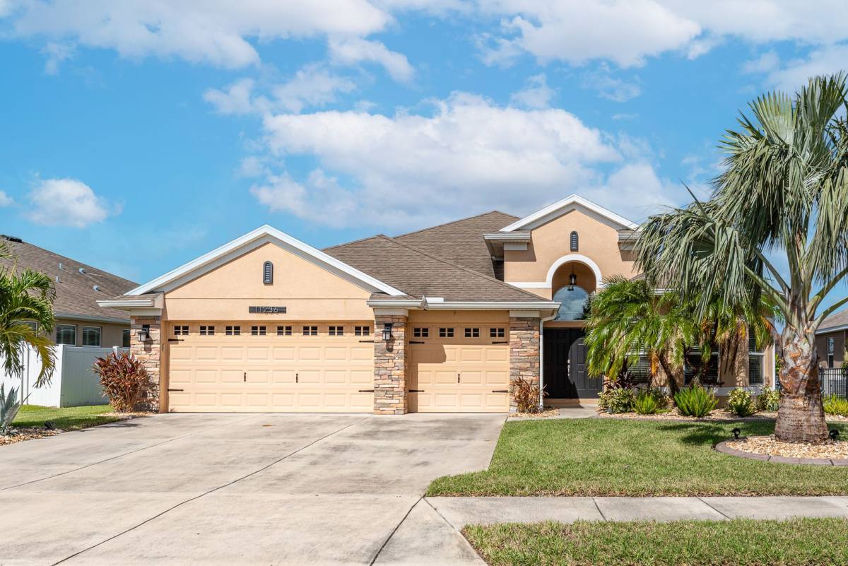 House for rent at 11236 77th St E, Parrish, FL 34219