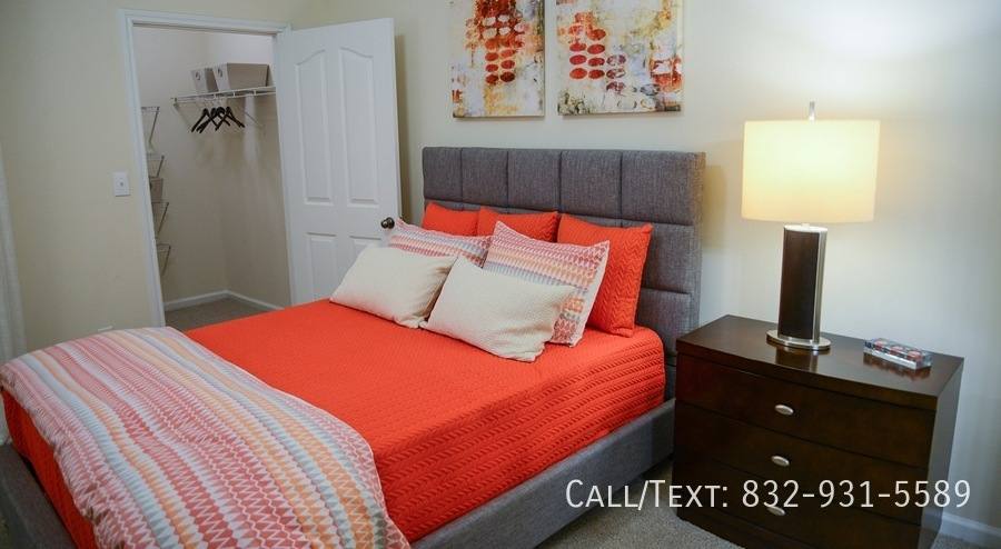 Apartment for rent at 3098 Crossview Dr #ALB, Houston, TX 77063
