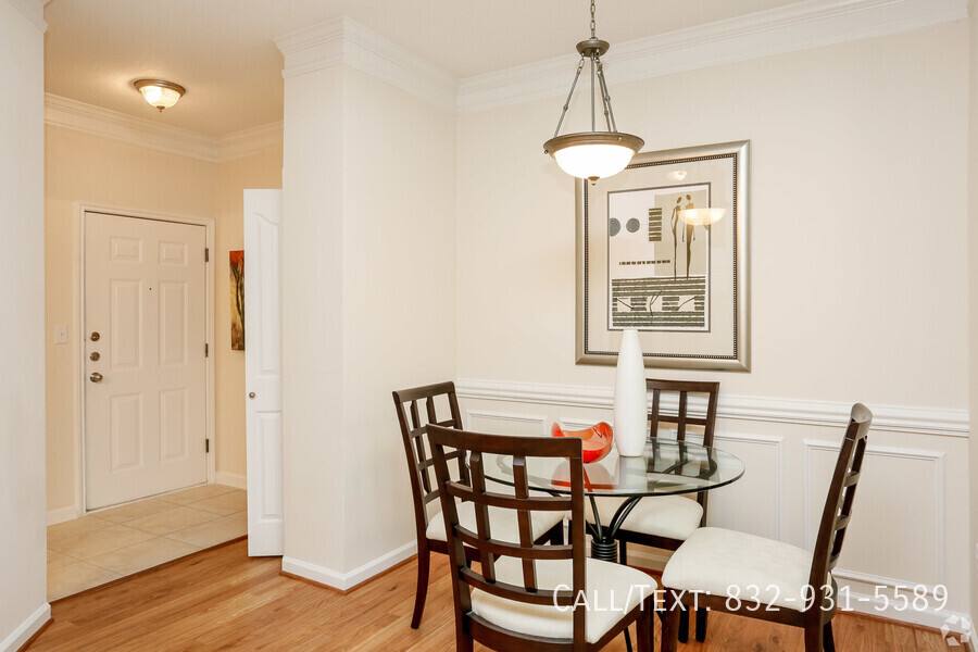 Apartment for rent at 3098 Crossview Dr #ALB, Houston, TX 77063