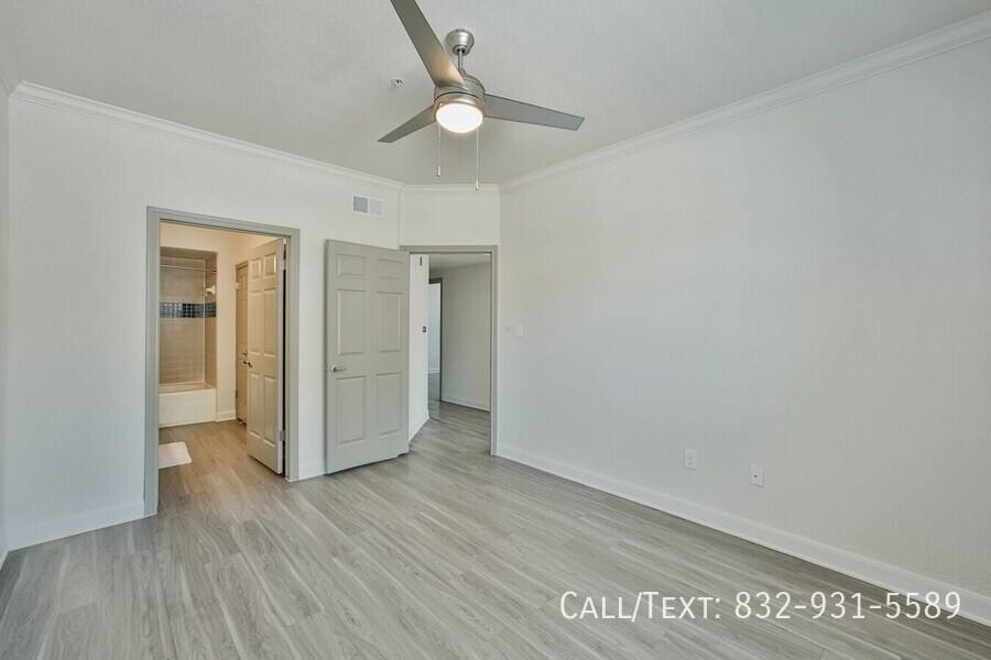 Apartment for rent at 12592 Whittington Dr #AA141, Houston, TX 77077