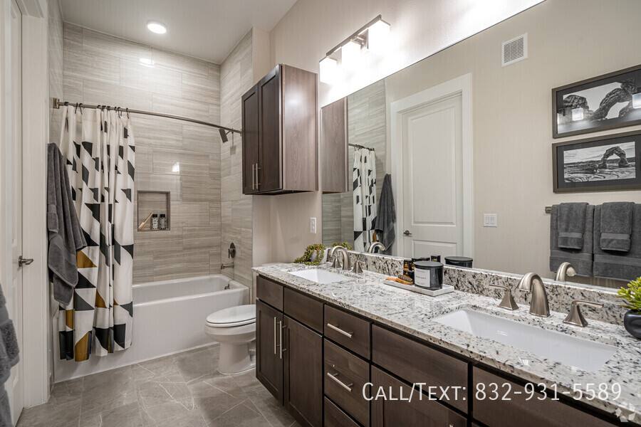 Apartment for rent at 3776 Center St #27SLH2, Houston, TX 77007