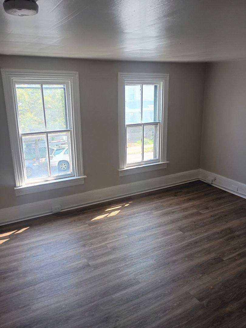 Apartment for rent at 1208-1208 1 2 Isabella St, Williamsport, PA 17701
