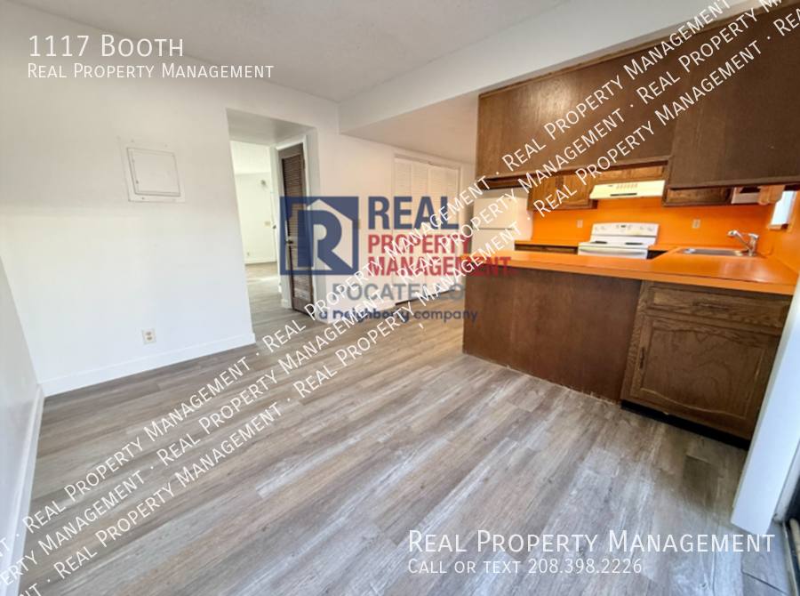 Townhouse for rent at 1117 Booth, Pocatello, ID 83201