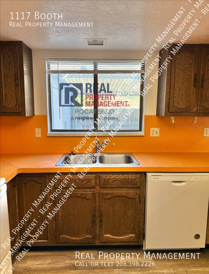 Townhouse for rent at 1117 Booth, Pocatello, ID 83201