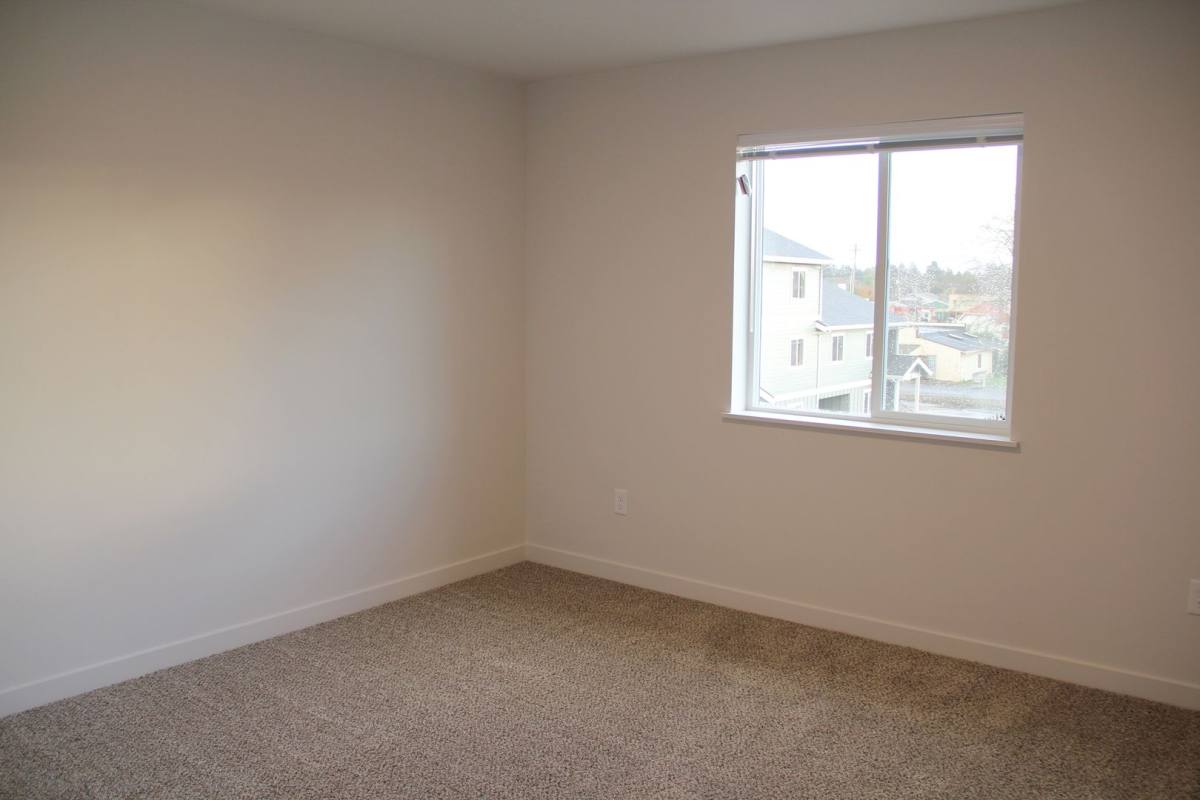Apartment for rent at 79 NE Skipanon Dr, Warrenton, OR 97146