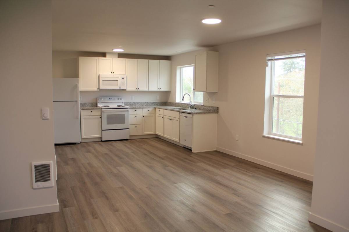Apartment for rent at 79 NE Skipanon Dr, Warrenton, OR 97146