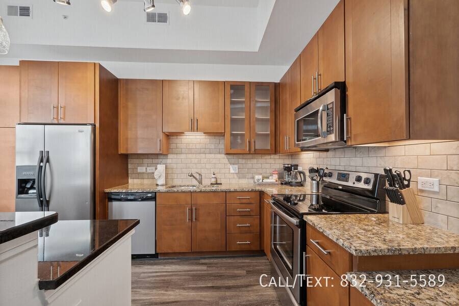 Apartment for rent at 2566 Richmond Ave #AERO1, Houston, TX 77098